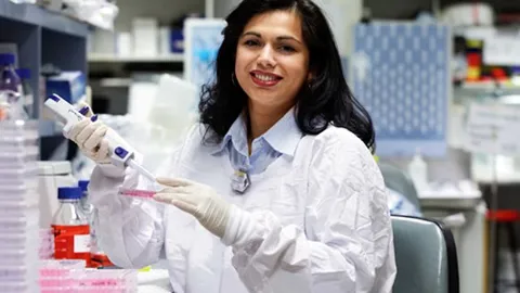 Dr Petranel Ferrao Panel Image