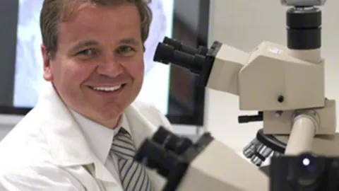 Dr Anthony Gill Image